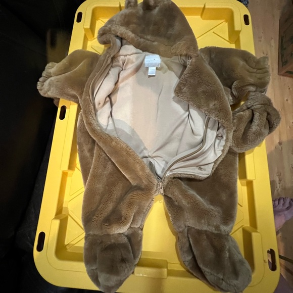 Baby 3-6 months Brown Winter Snowsuit Warm Bundling Cold Weather Footed Pj’s - Picture 3 of 13